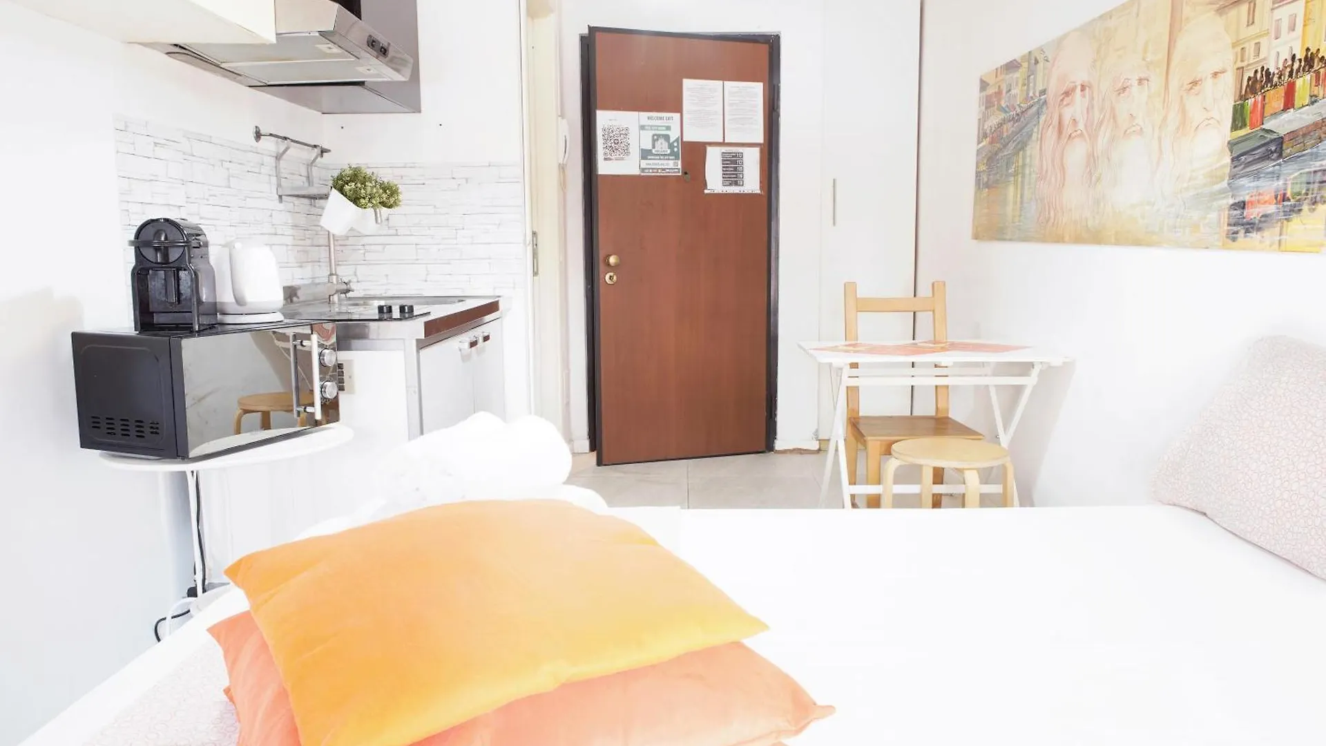 Smart Apartment Central Station Milan Italy