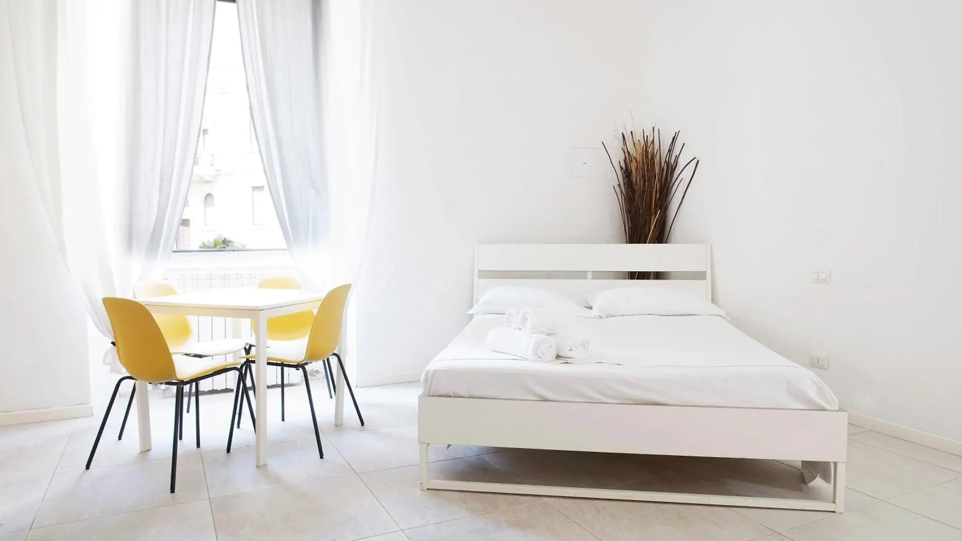 Smart Apartment Central Station Milan 0*,  Italy