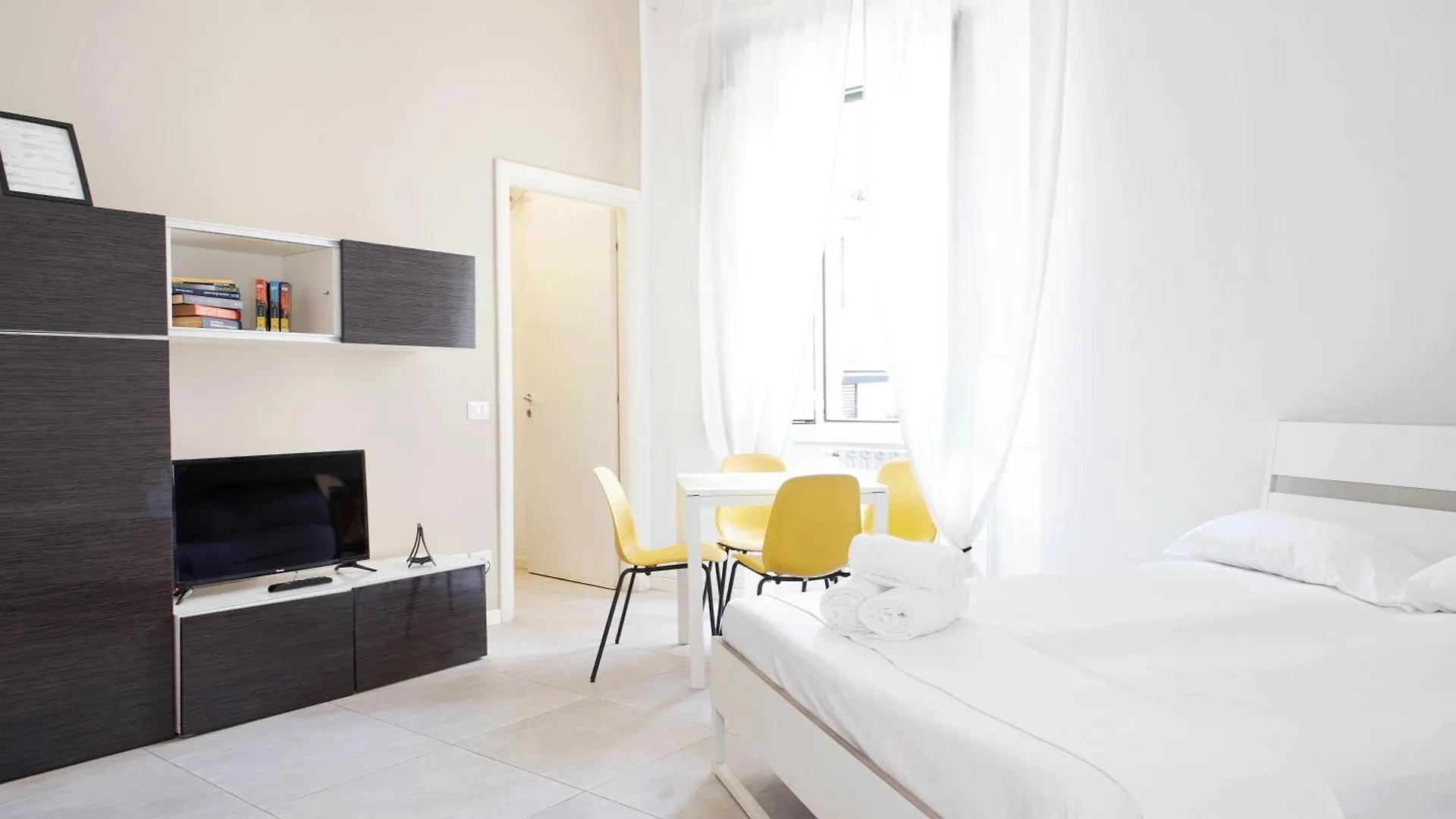 Smart Apartment Central Station Mailand 0*,